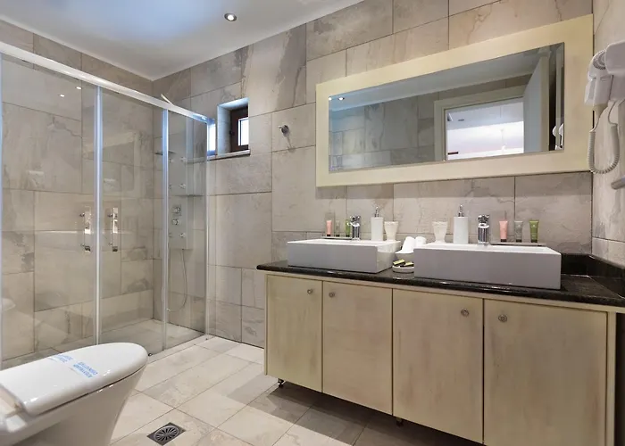 Elafonisos Resort فندق 3*