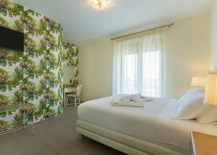 Ξενοδοχείο Elafonisos Resort 3*